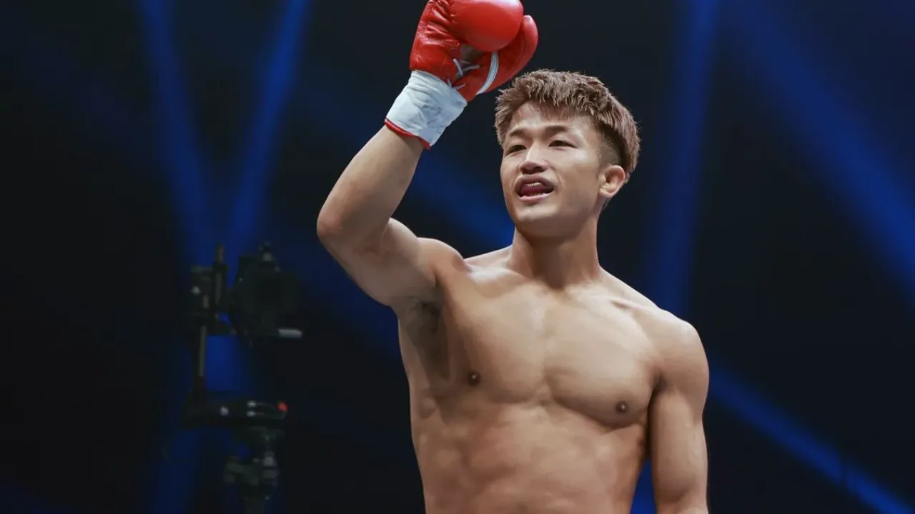 K-1 fighter Hirotaka Asahisa after stopping Nakrob.